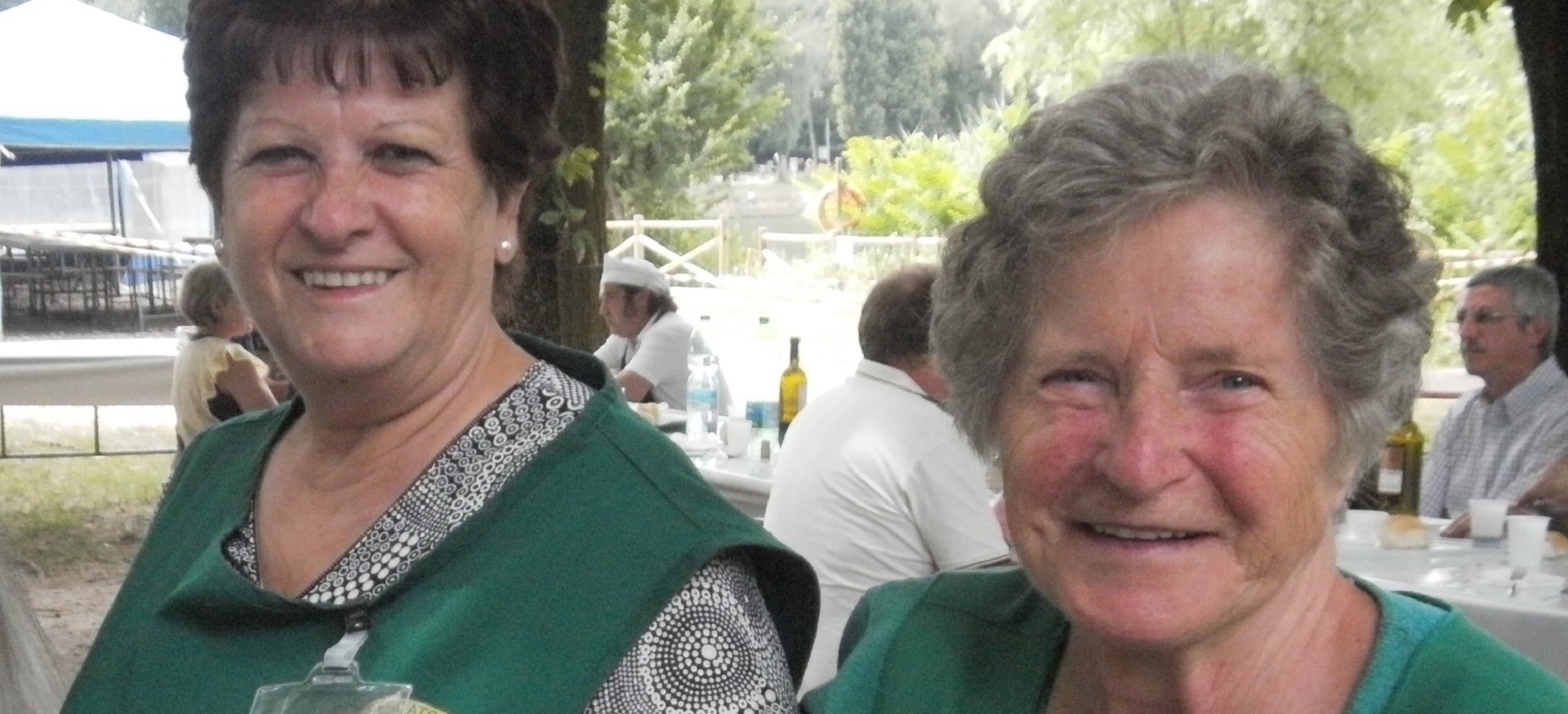 Due super collaboratrici dello staff alla Cava Aurora