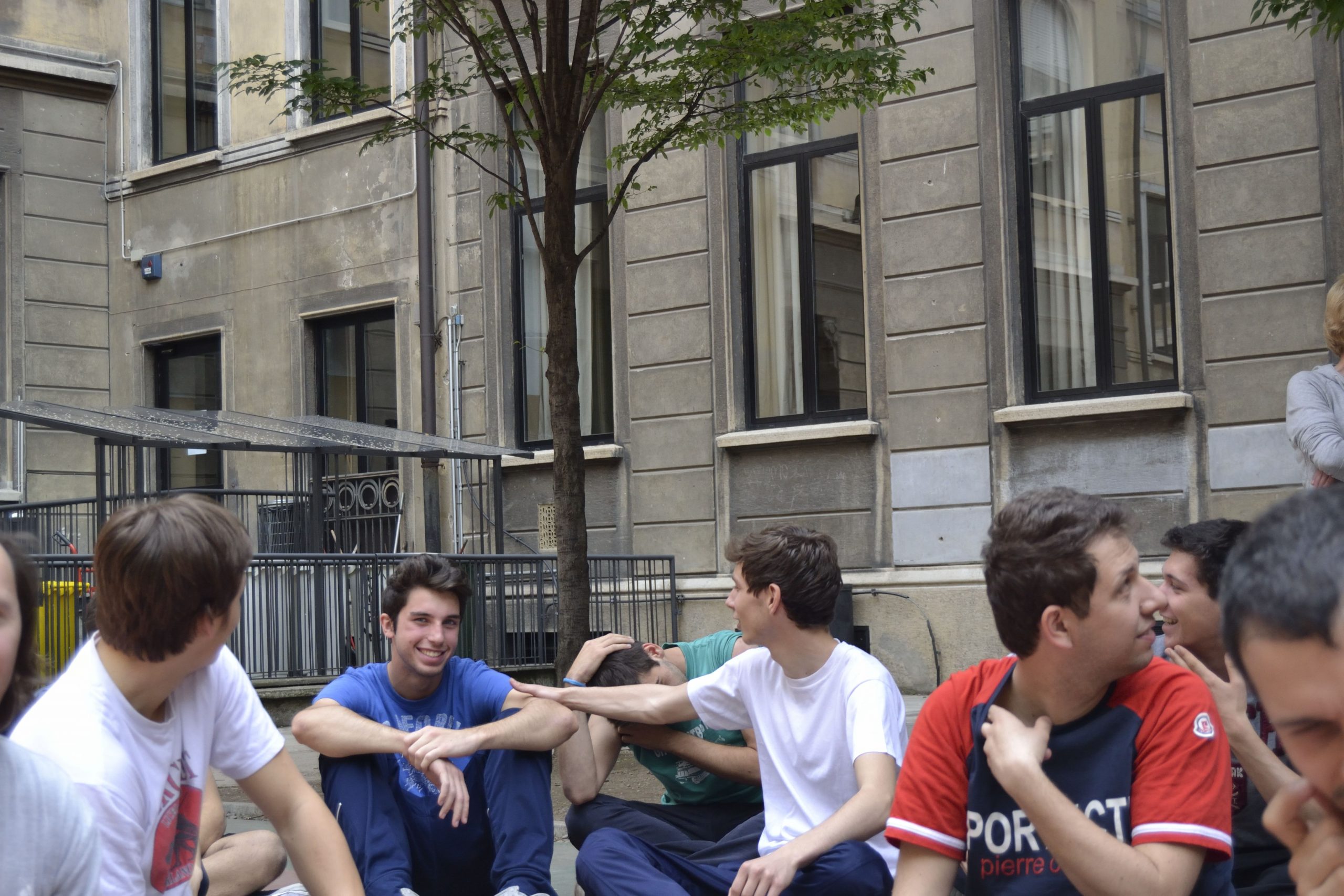 studenti durante gli allenamenti del progetto sportivamenteinsieme